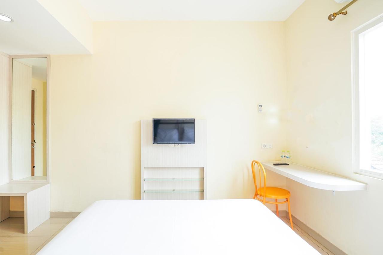 Pratisarawirya Guesthouse By Ecommerceloka スラバヤ エクステリア 写真