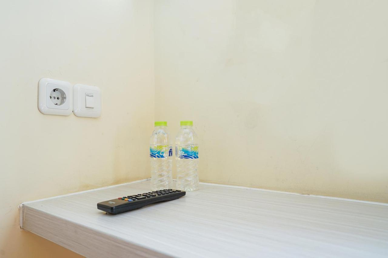 Pratisarawirya Guesthouse By Ecommerceloka スラバヤ エクステリア 写真